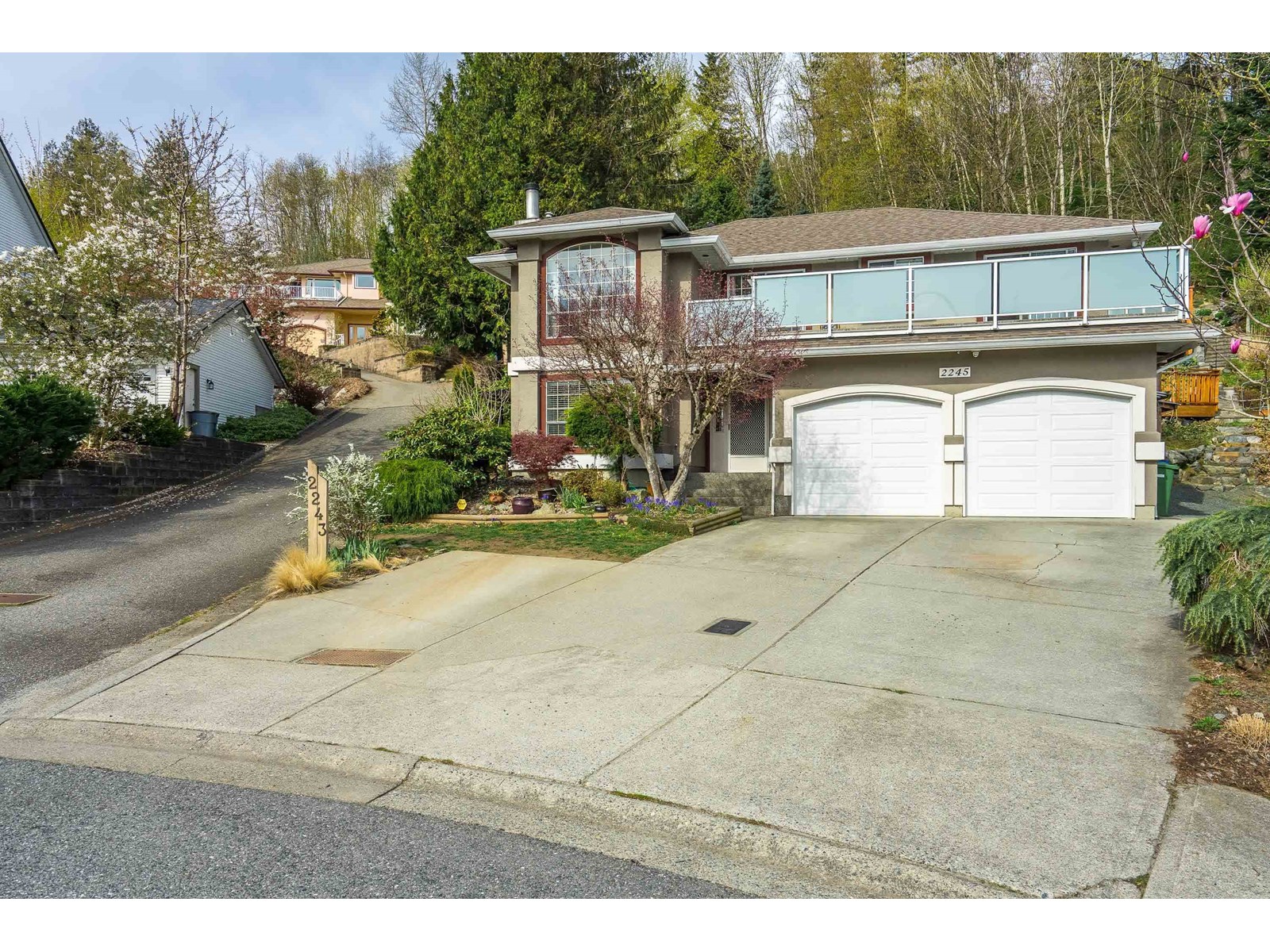 Photo 1 of 2245 Foothills Court, Abbotsford BC