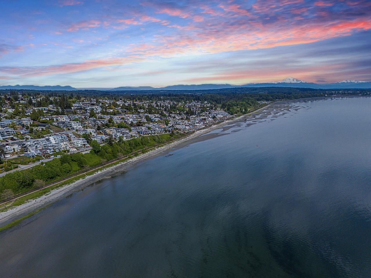Photo 39 of 15549 Victoria Avenue, White Rock BC