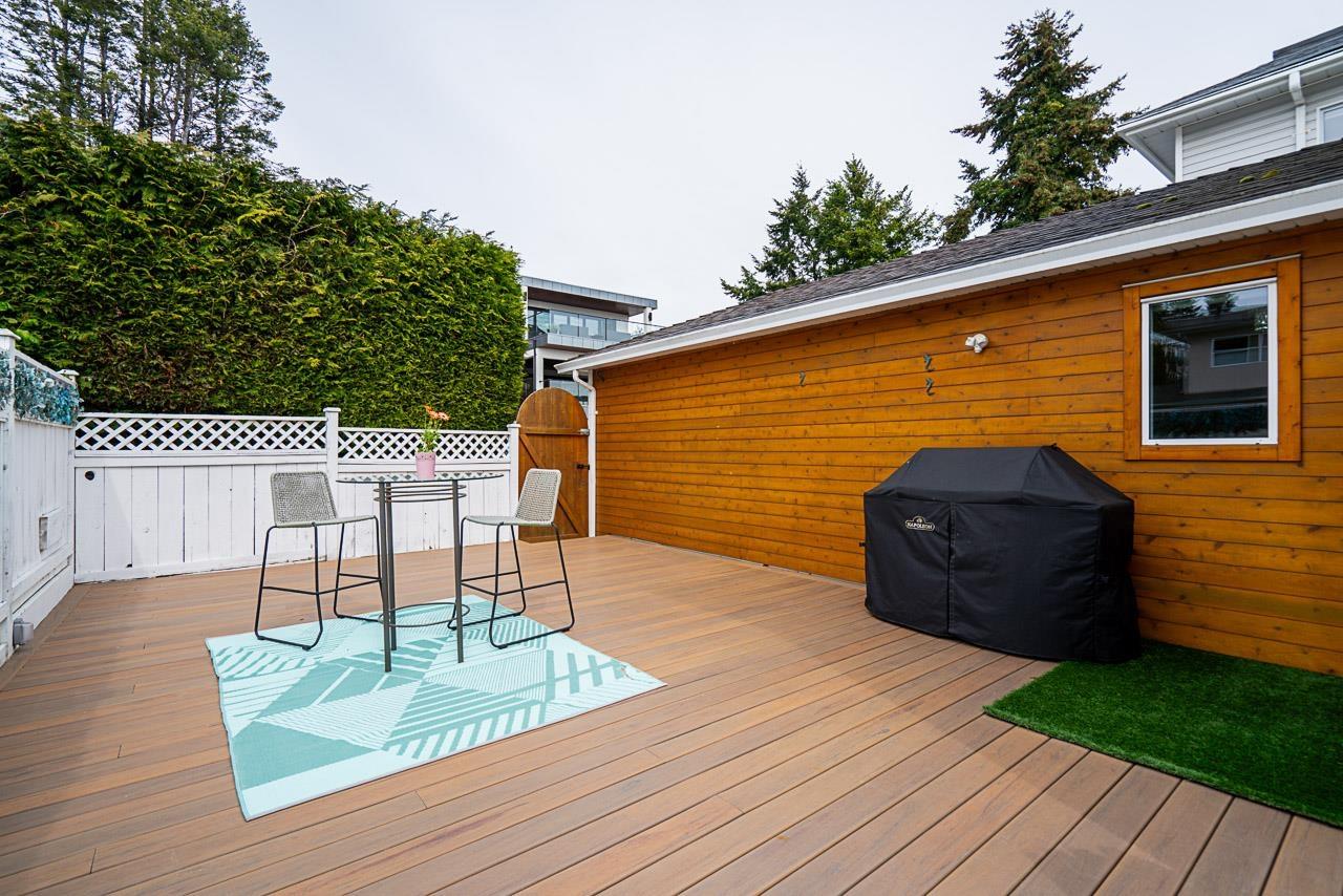 Photo 34 of 15549 Victoria Avenue, White Rock BC