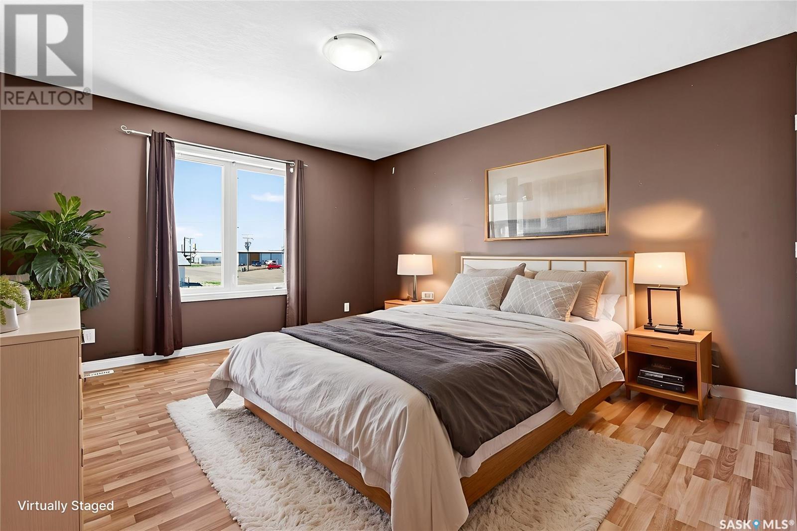 Photo 10 of 455 16th Avenue Nw, Moose Jaw SK
