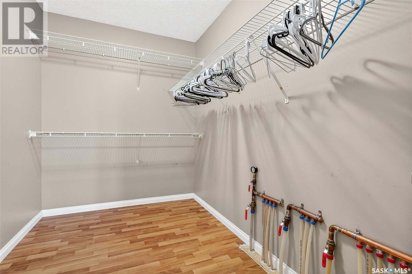 Photo 42 of 455 16th Avenue Nw, Moose Jaw SK