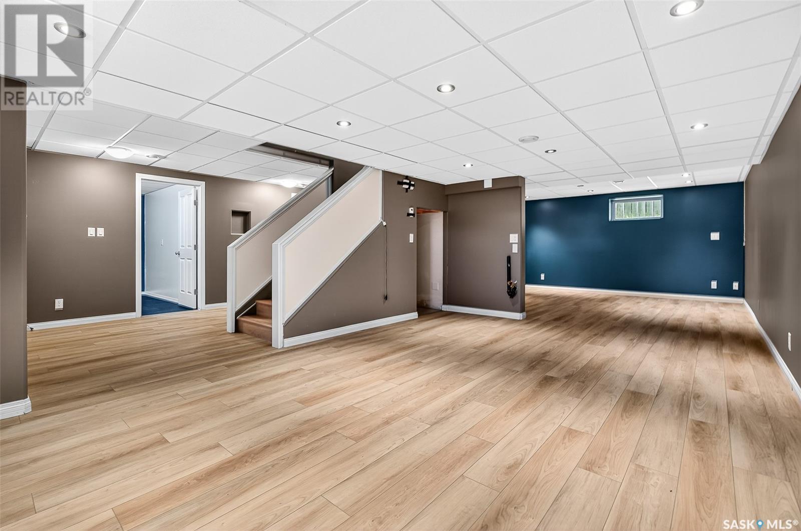 Photo 44 of 455 16th Avenue Nw, Moose Jaw SK