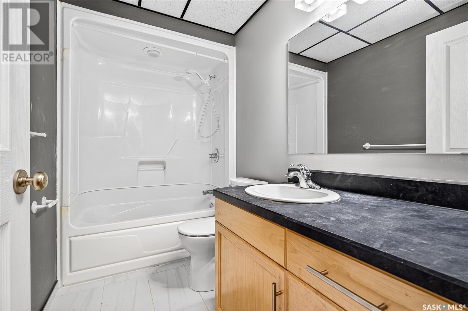 Photo 24 of 455 16th Avenue Nw, Moose Jaw SK