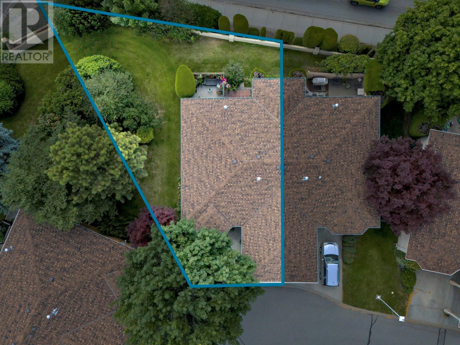 6 2210 Louie Drive, Westbank