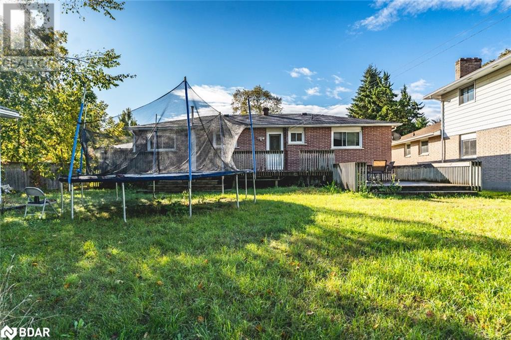 Photo 4 of 215 Phillips Street, Barrie ON