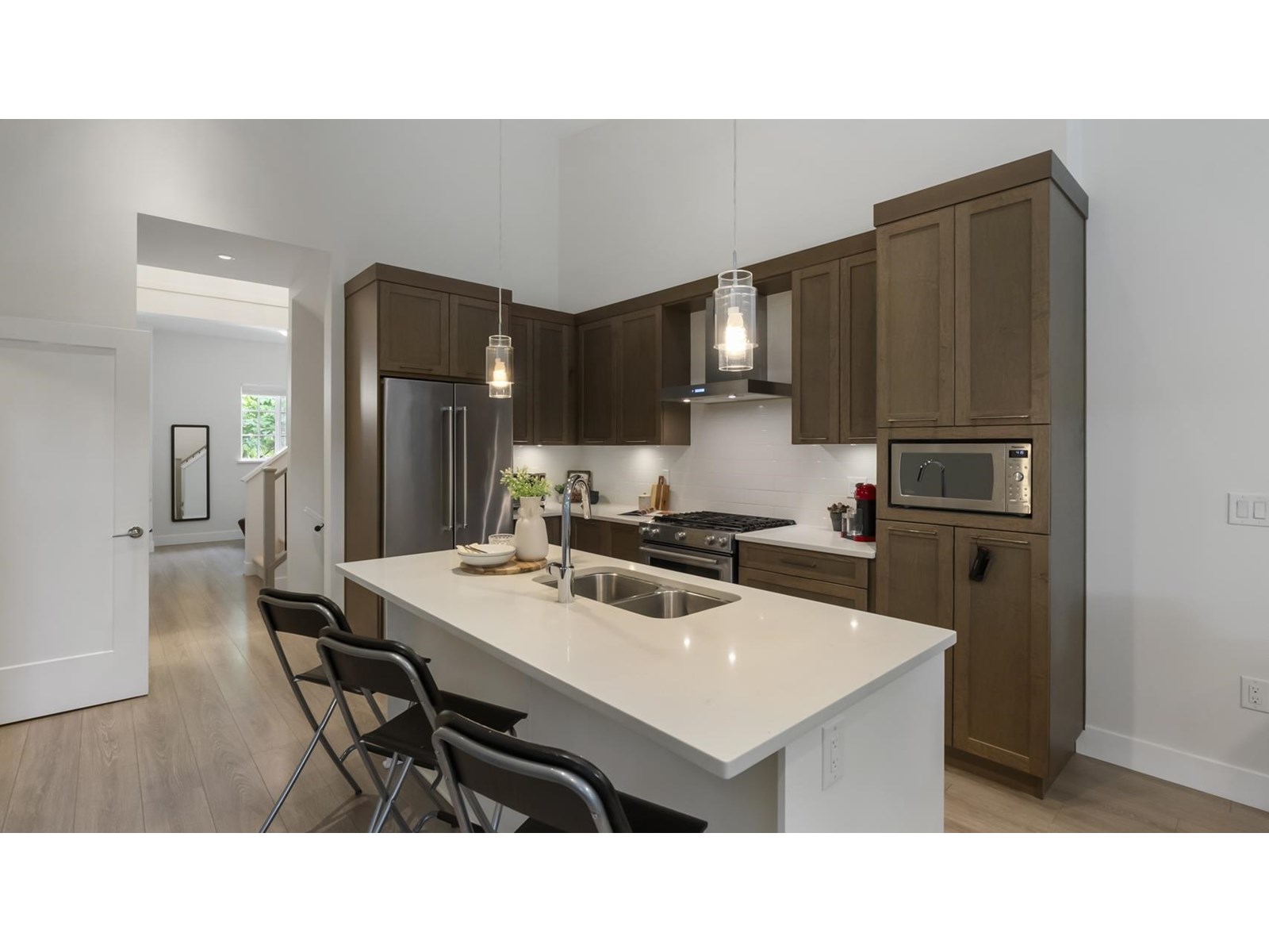 Photo 10 of 24 7979 152 Street, Surrey BC