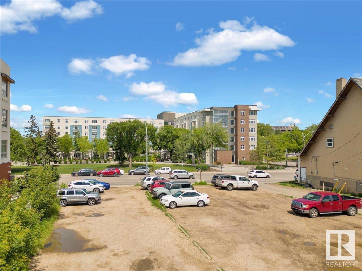 Photo 8 of 9515 103 A Av Nw, Edmonton AB