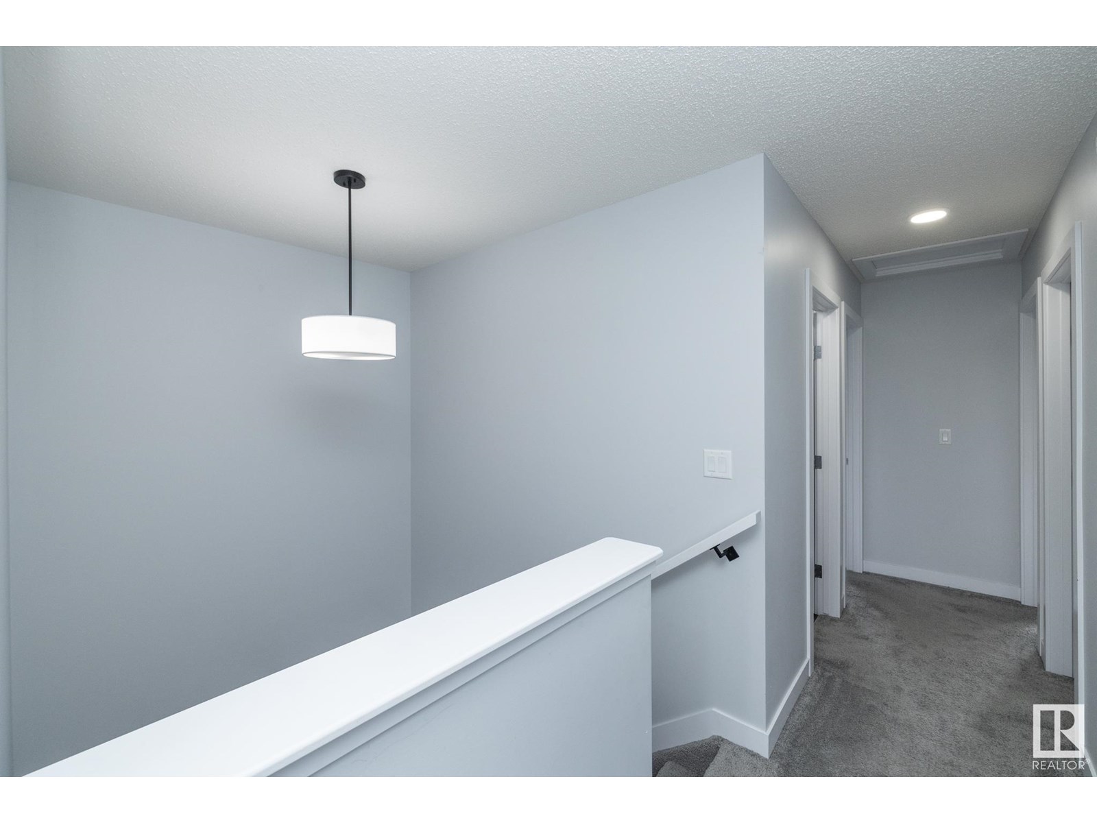 Photo 19 of 5117 Lark Cr Nw, Edmonton AB
