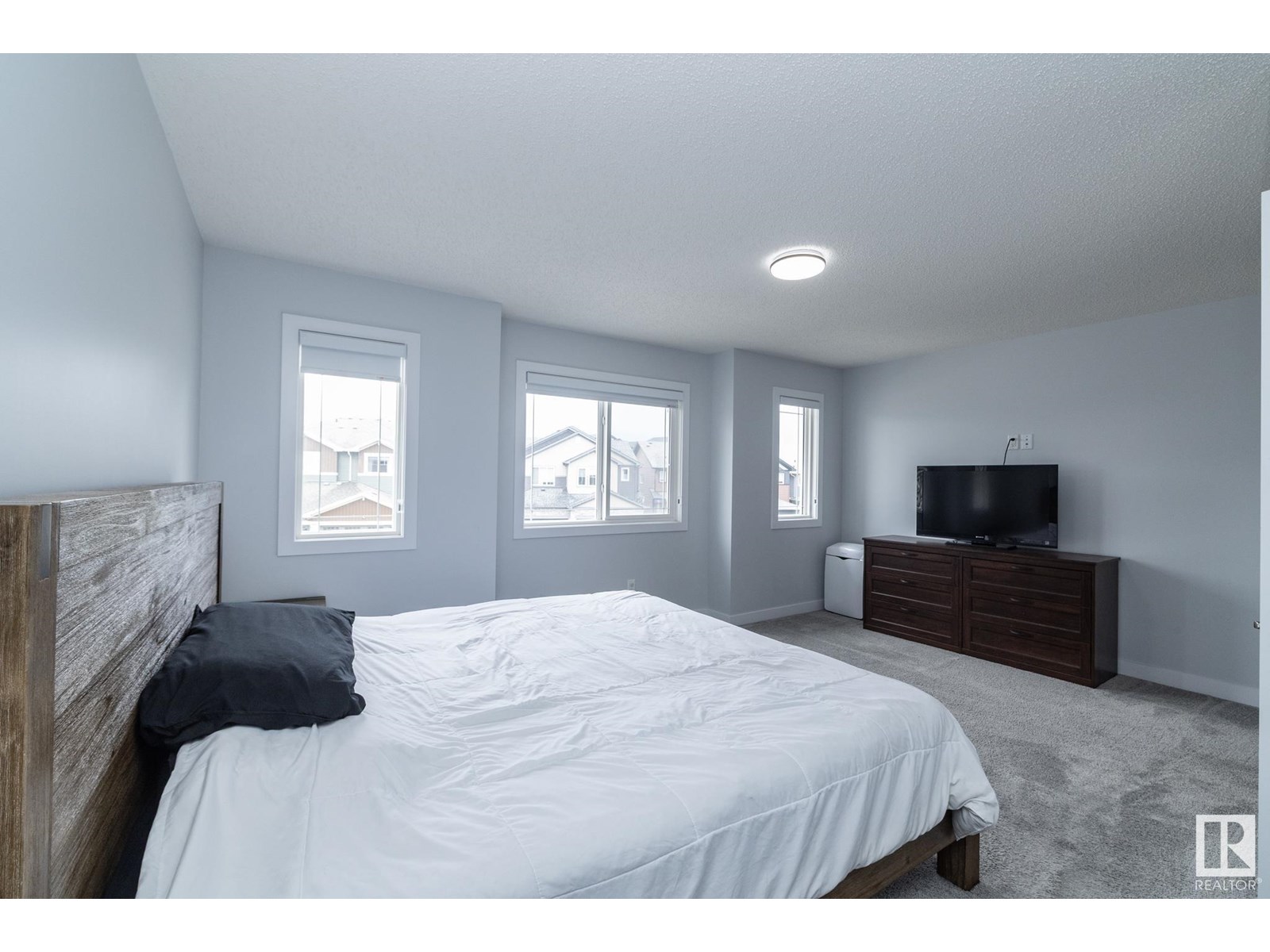 Photo 23 of 5117 Lark Cr Nw, Edmonton AB