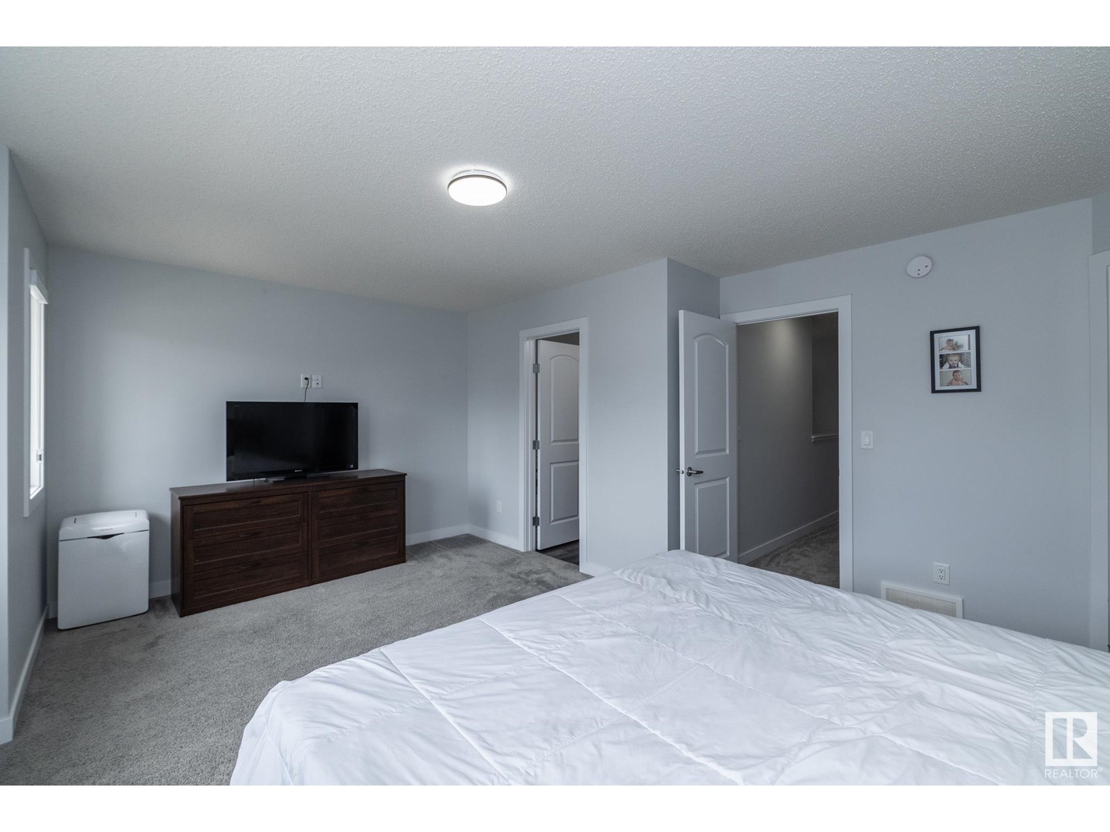 Photo 24 of 5117 Lark Cr Nw, Edmonton AB