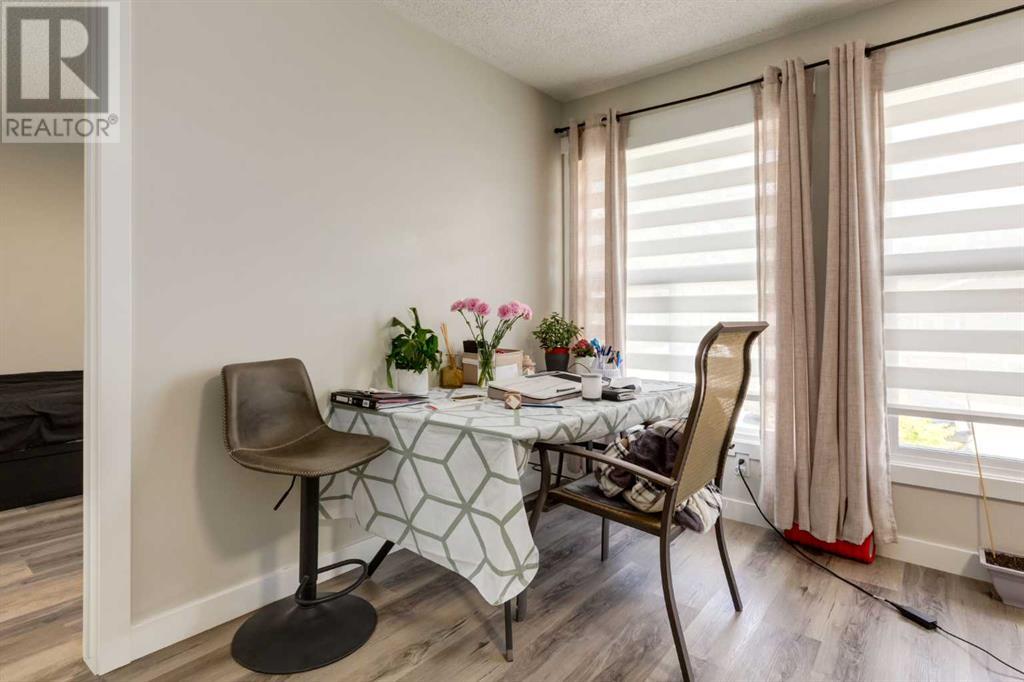 Single Family House Bi-level for Sale in  Avonburn Road SE Acadia Calgary 
