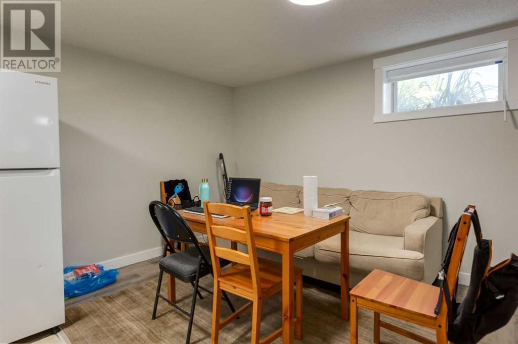 Single Family House Bi-level for Sale in  Avonburn Road SE Acadia Calgary 