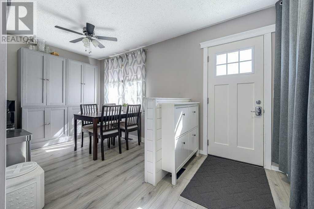 Single Family House for Sale in   Gray Drive Glendale Red Deer 