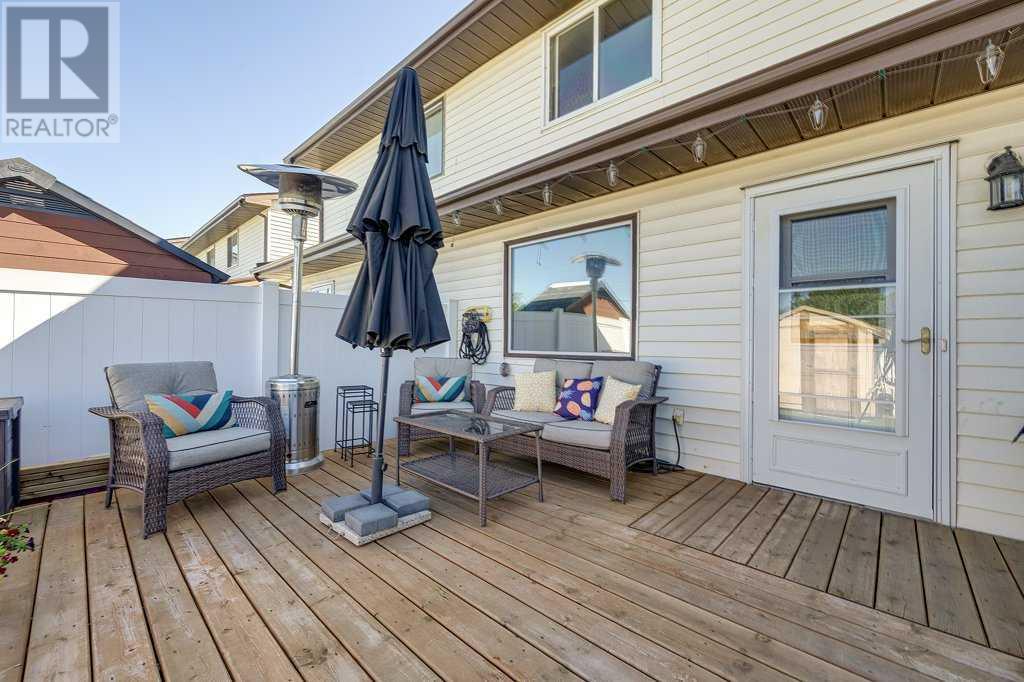 Single Family House for Sale in   Gray Drive Glendale Red Deer 