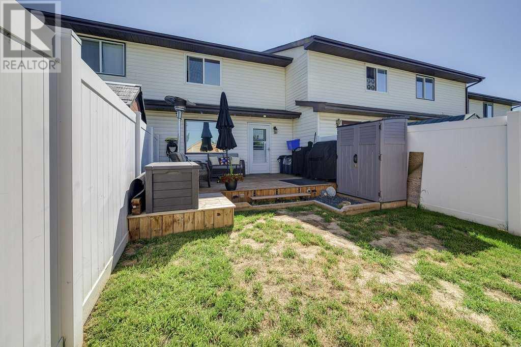 Single Family House for Sale in   Gray Drive Glendale Red Deer 