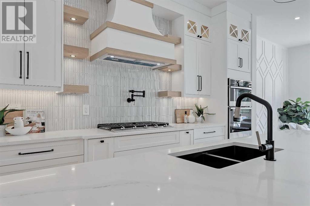 Single Family House for Sale in   Avenue NE Tuxedo Park Calgary 