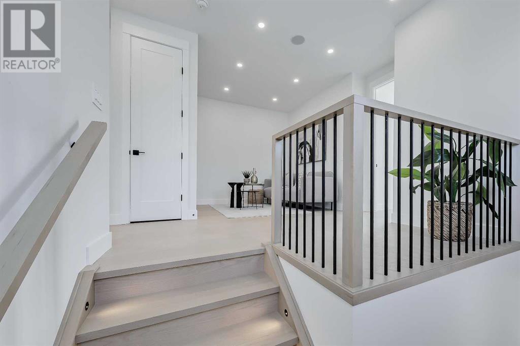 Single Family House for Sale in   Avenue NE Tuxedo Park Calgary 