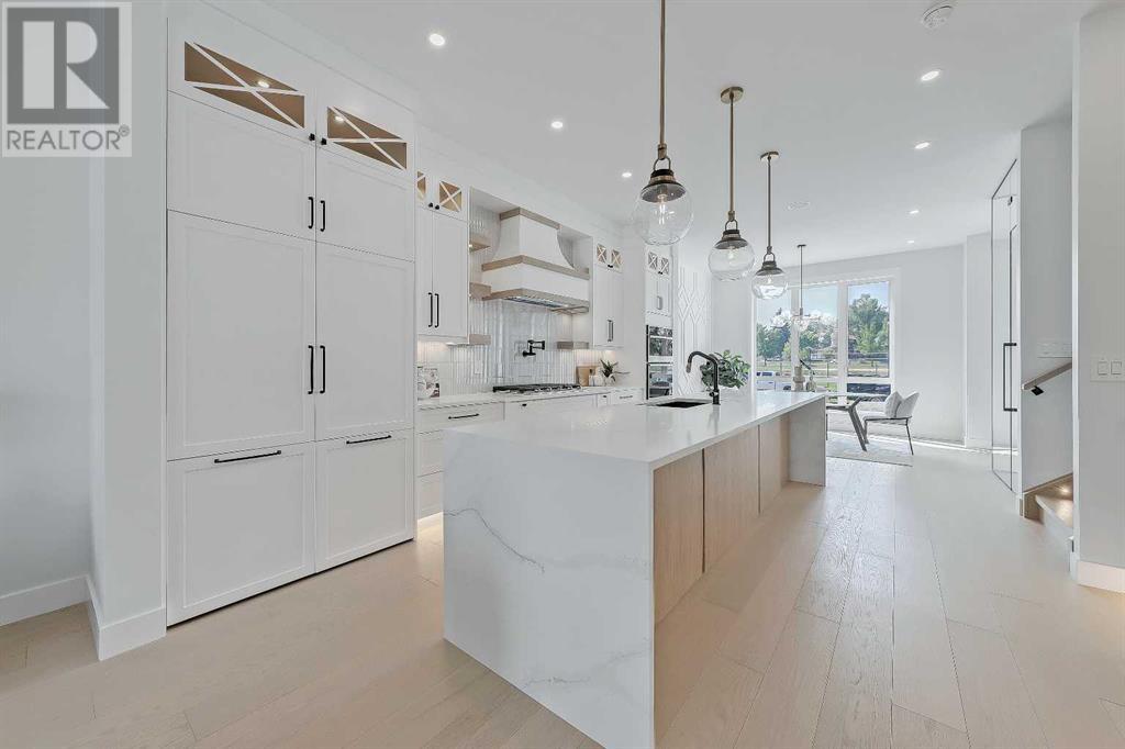 Single Family House for Sale in   Avenue NE Tuxedo Park Calgary 