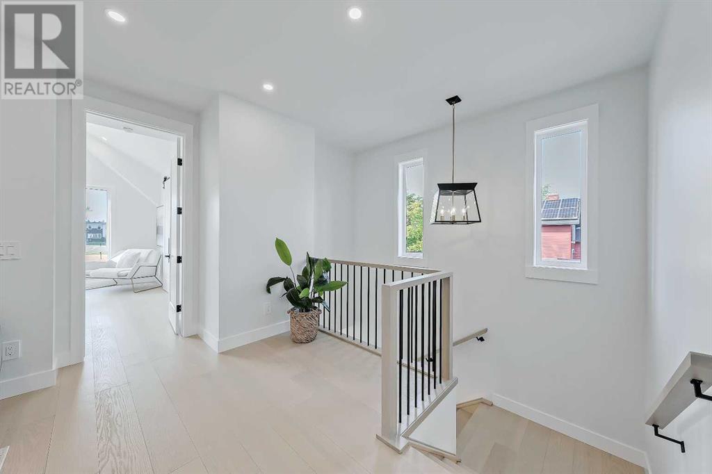 Single Family House for Sale in   Avenue NE Tuxedo Park Calgary 
