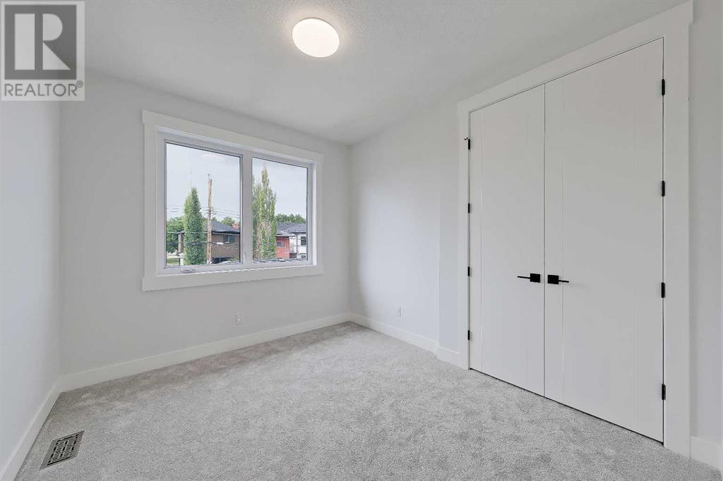 Single Family House for Sale in   Avenue NW Mount Pleasant Calgary 