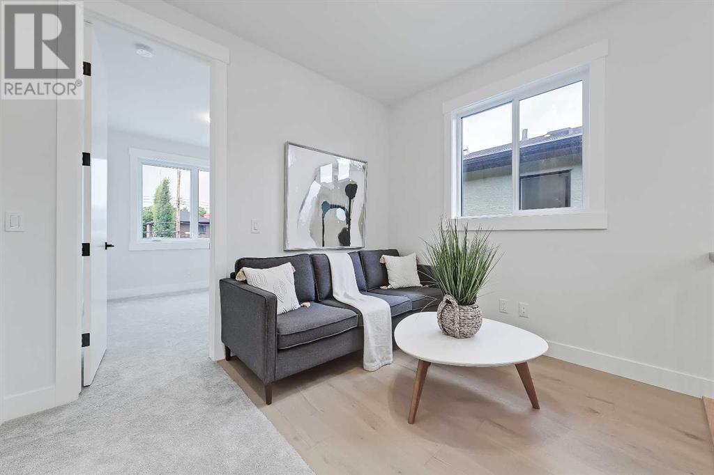 Single Family House for Sale in   Avenue NW Mount Pleasant Calgary 