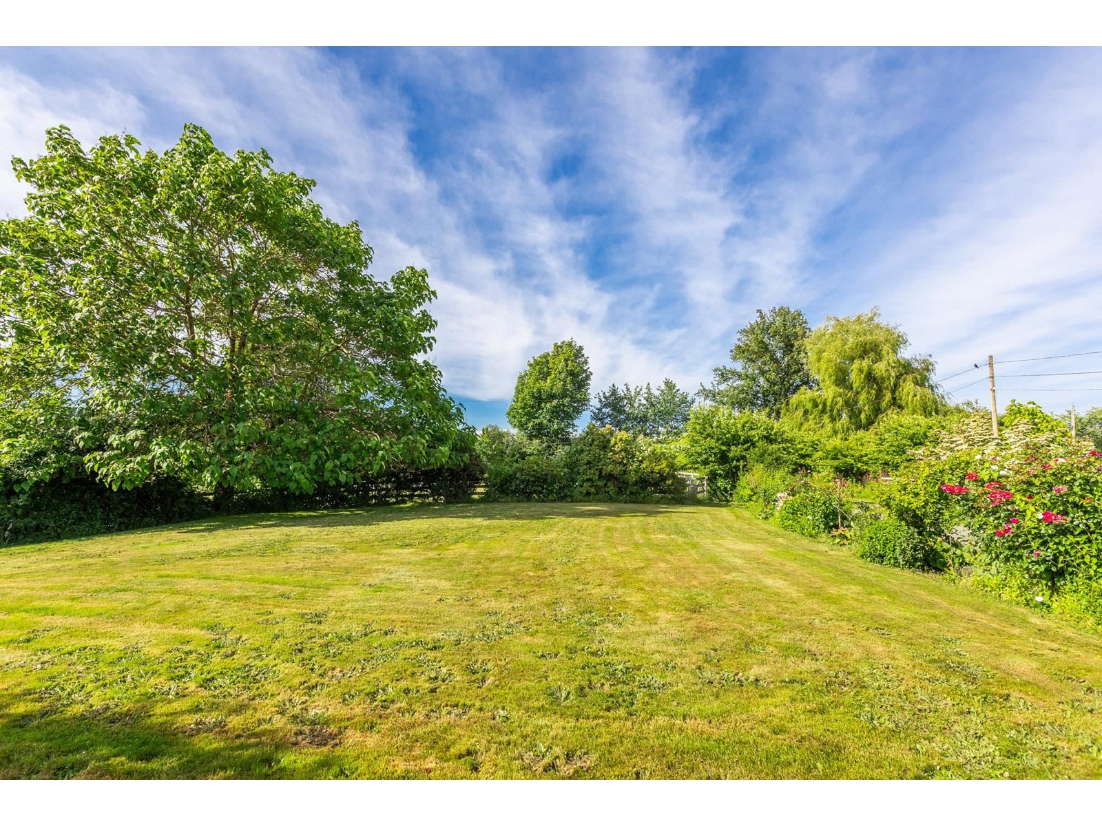 Photo 2 of 24990 36 Avenue, Langley BC