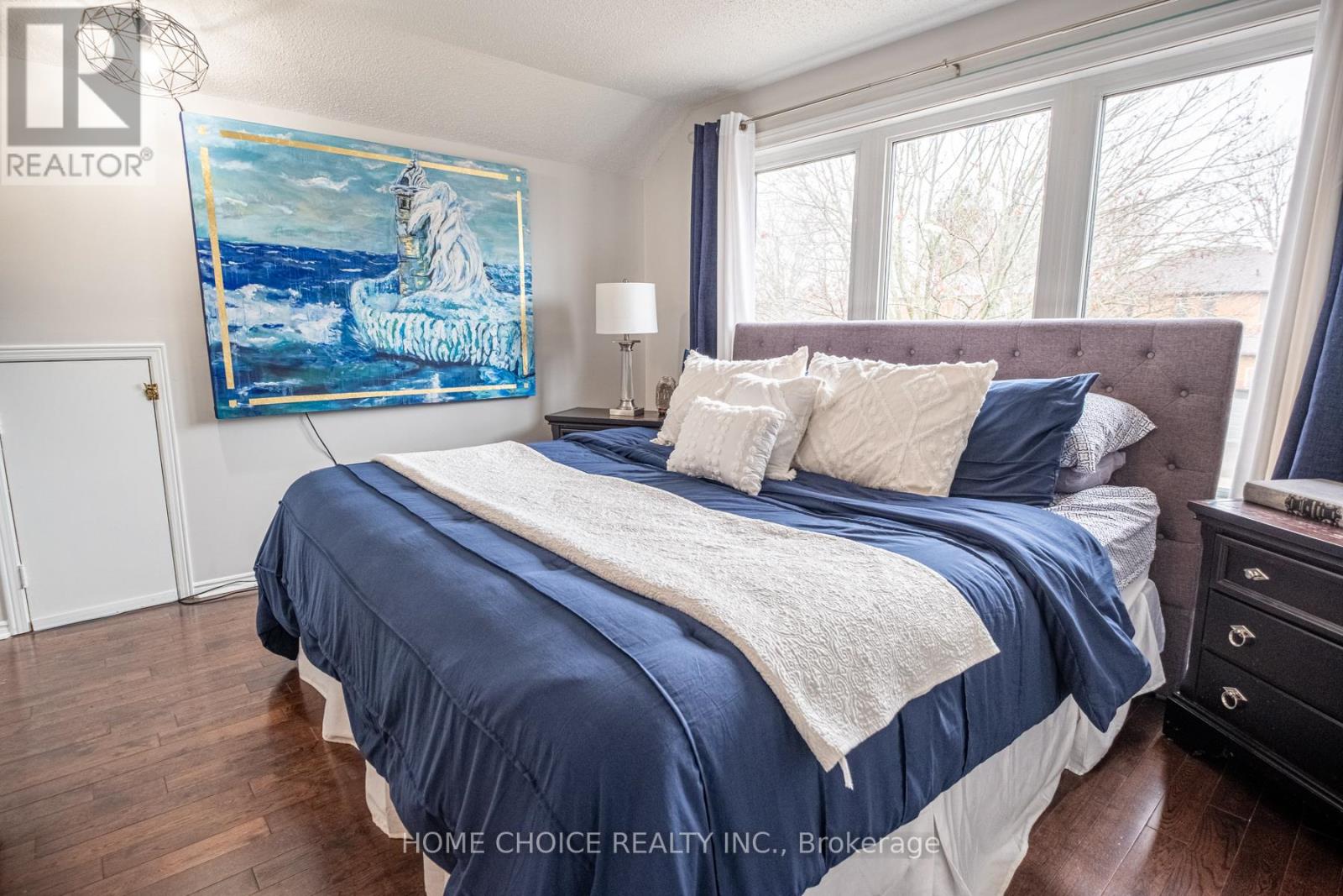 Photo 20 of 27 Doncaster Crescent, Clarington ON