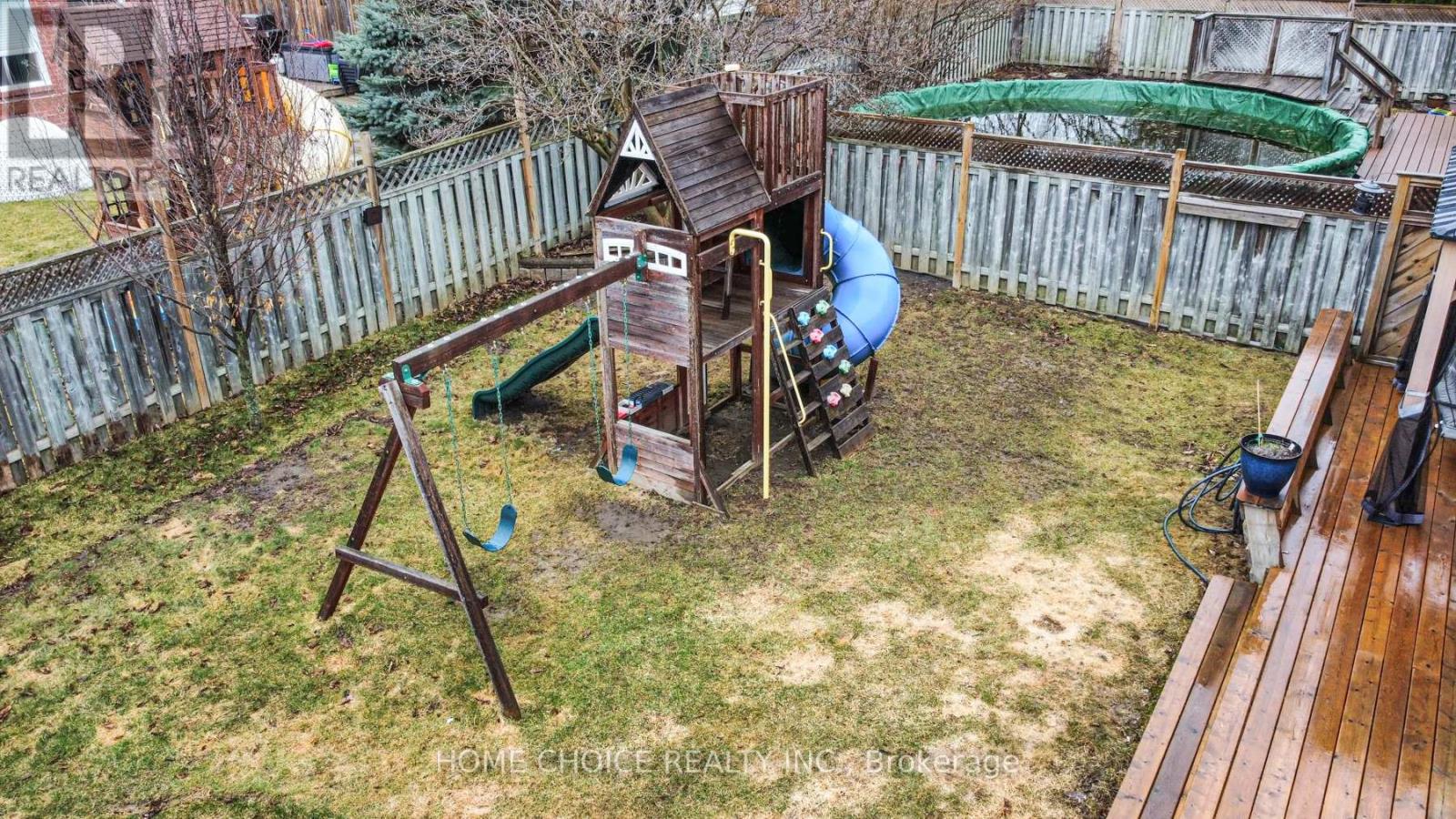 Photo 41 of 27 Doncaster Crescent, Clarington ON