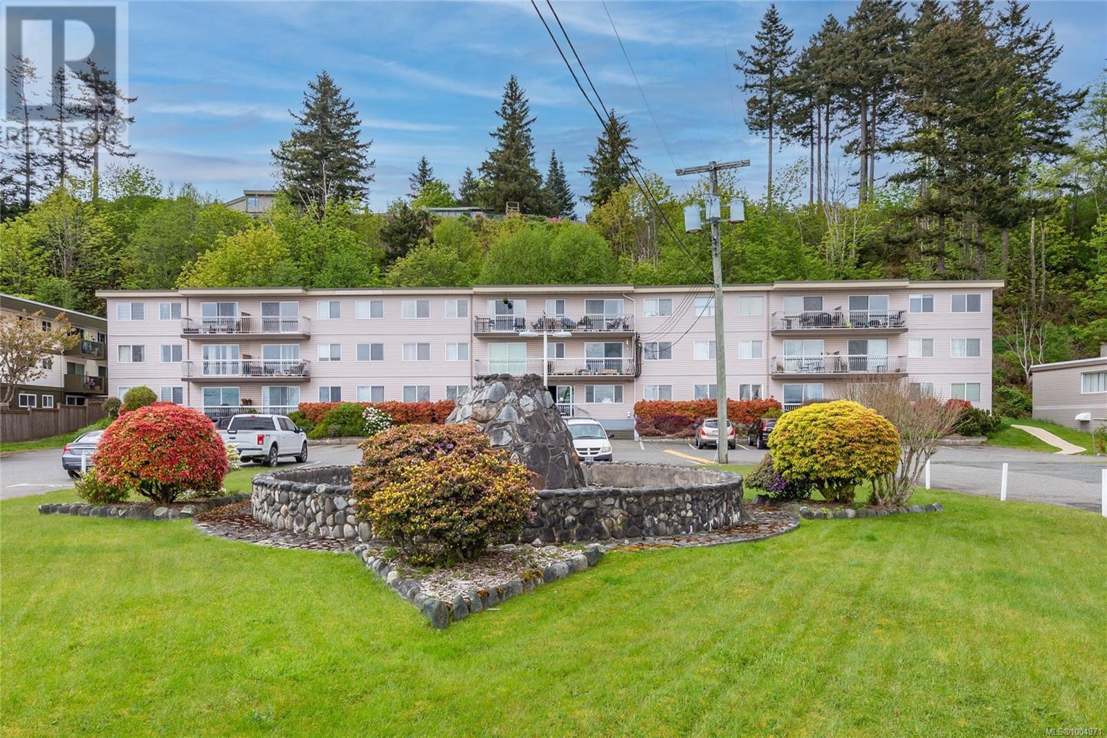 Photo 10 of 28 940 Island Hwy S, Campbell River BC