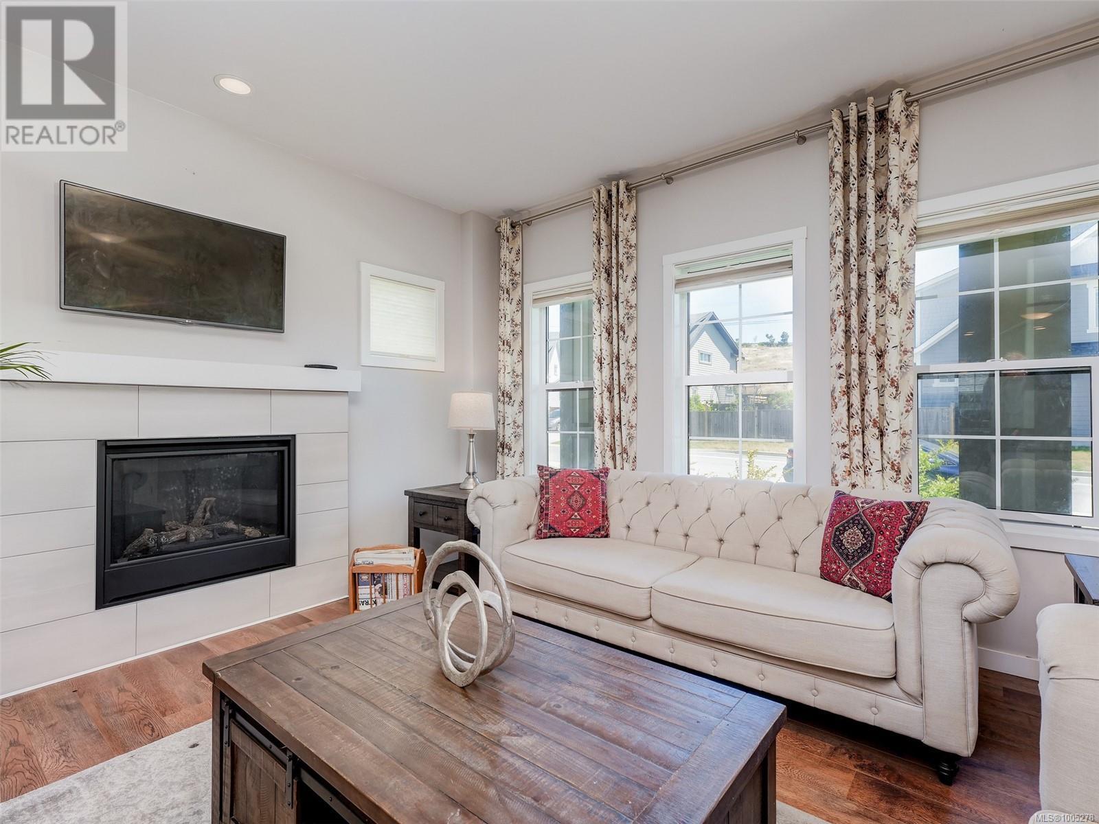 Photo 25 of 3380 Curlew St, Colwood BC