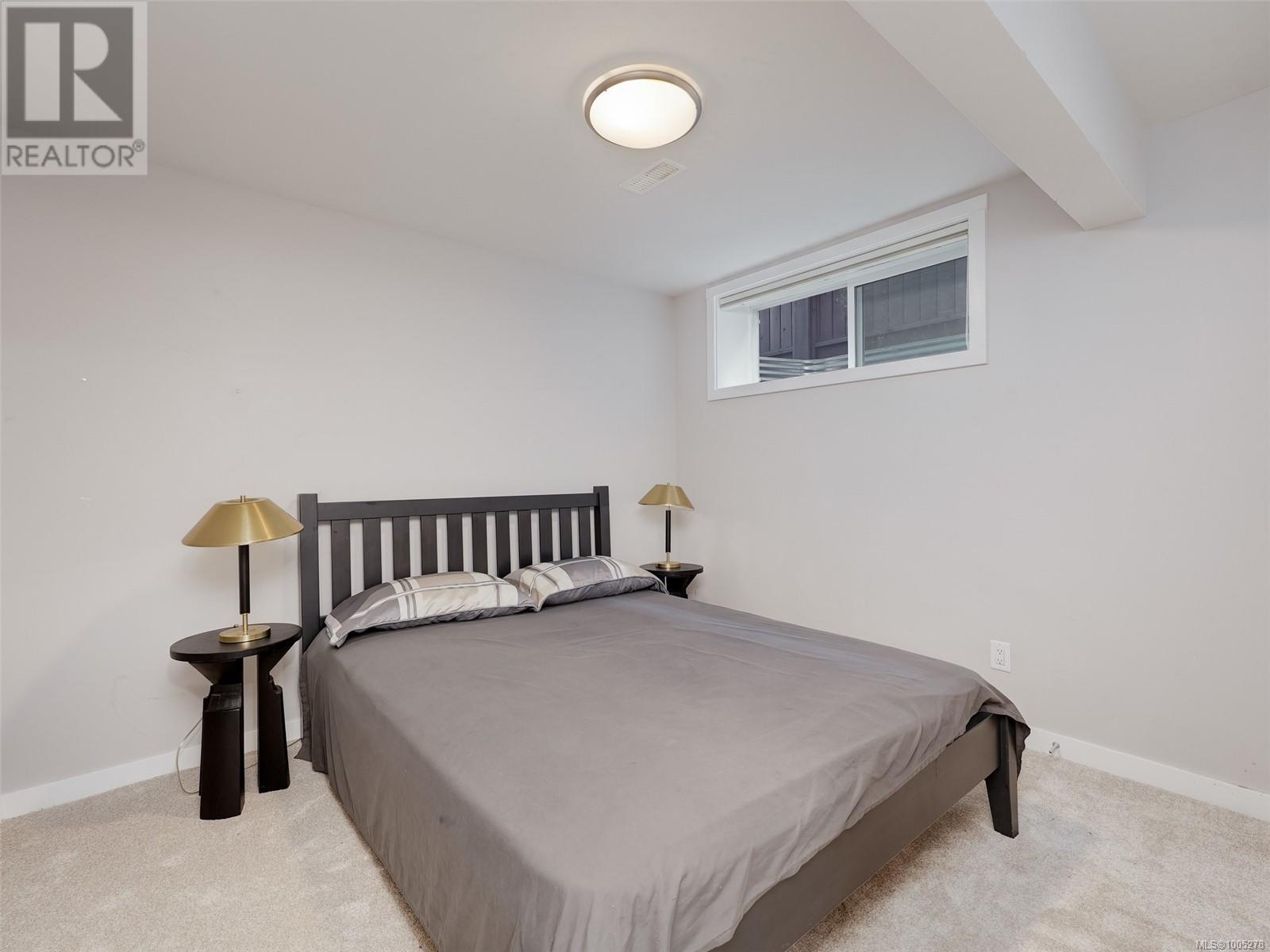 Photo 12 of 3380 Curlew St, Colwood BC