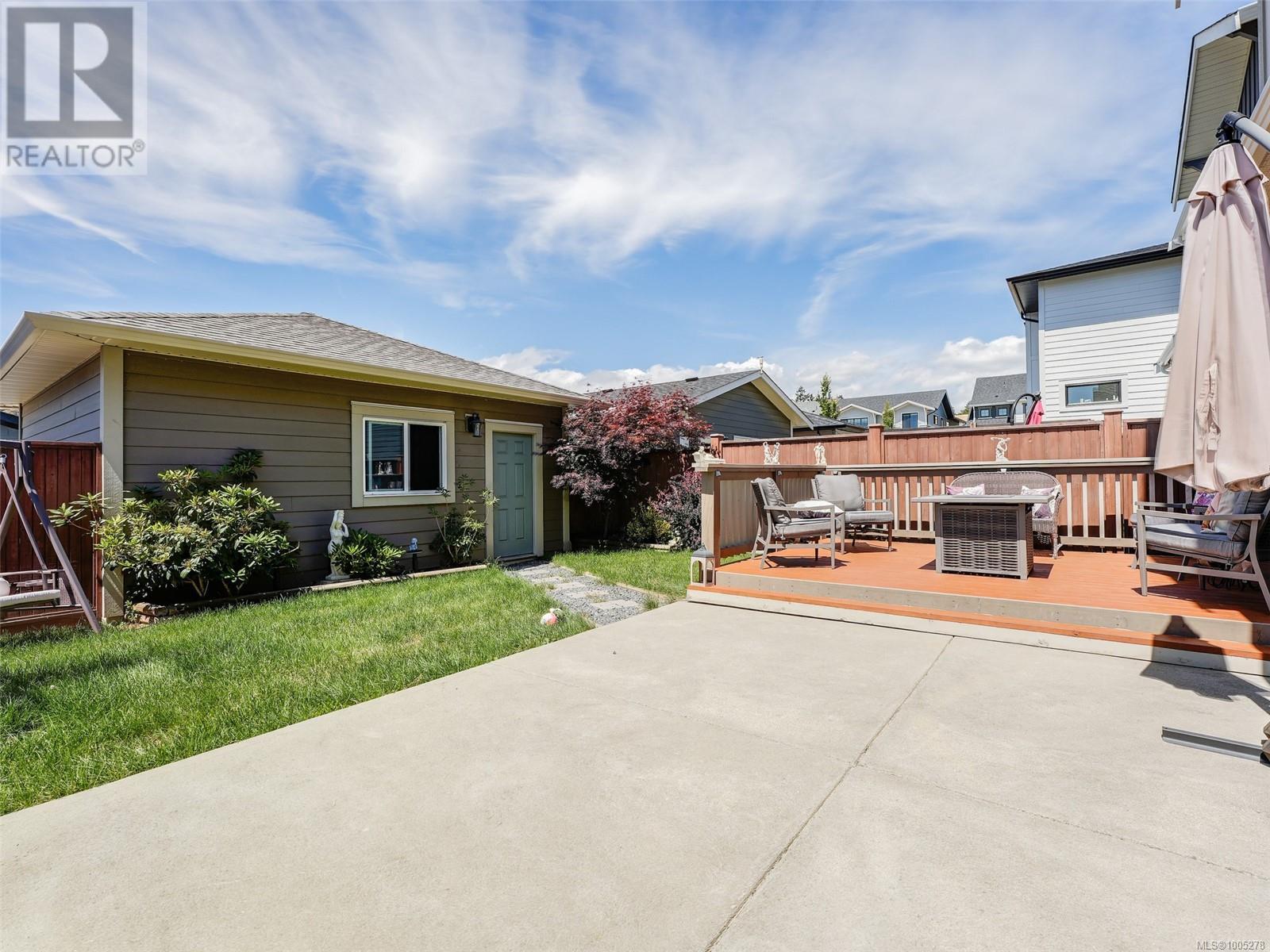Photo 16 of 3380 Curlew St, Colwood BC