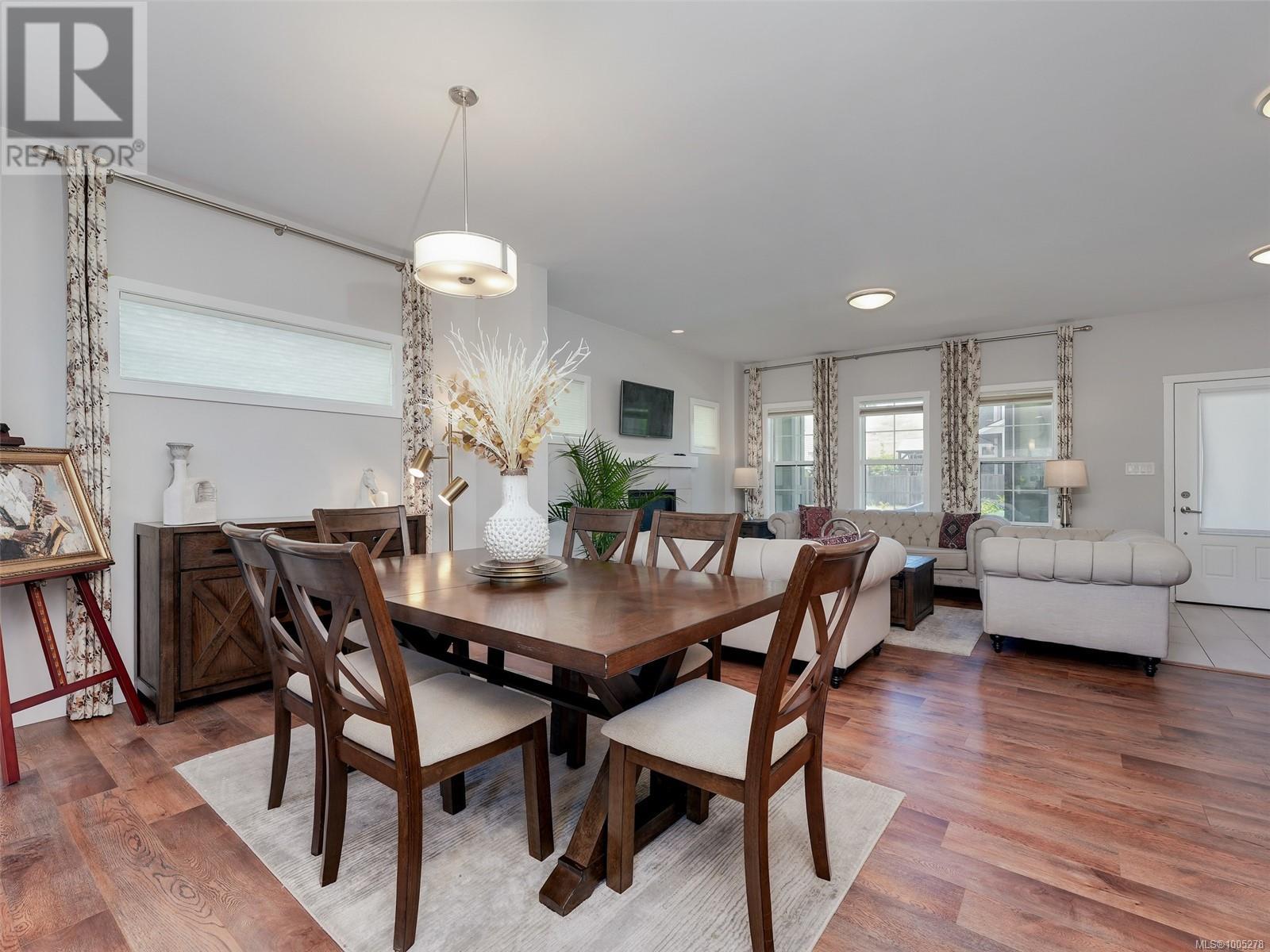 Photo 13 of 3380 Curlew St, Colwood BC