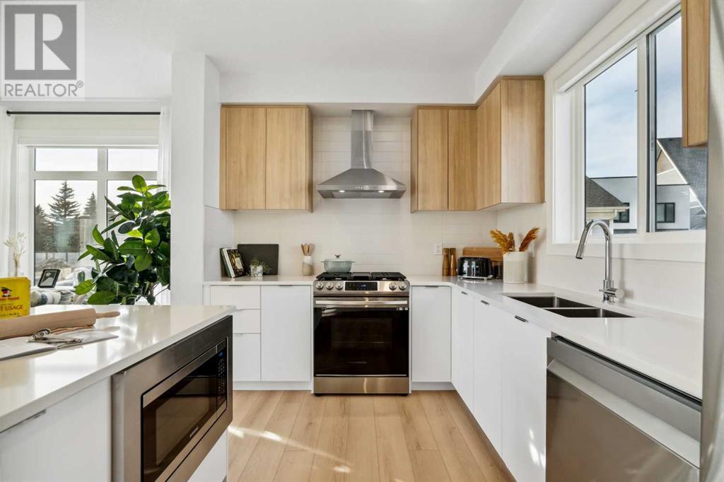 Single Family House for Sale in  Quesnay Wood Drive SW Currie Barracks Calgary 
