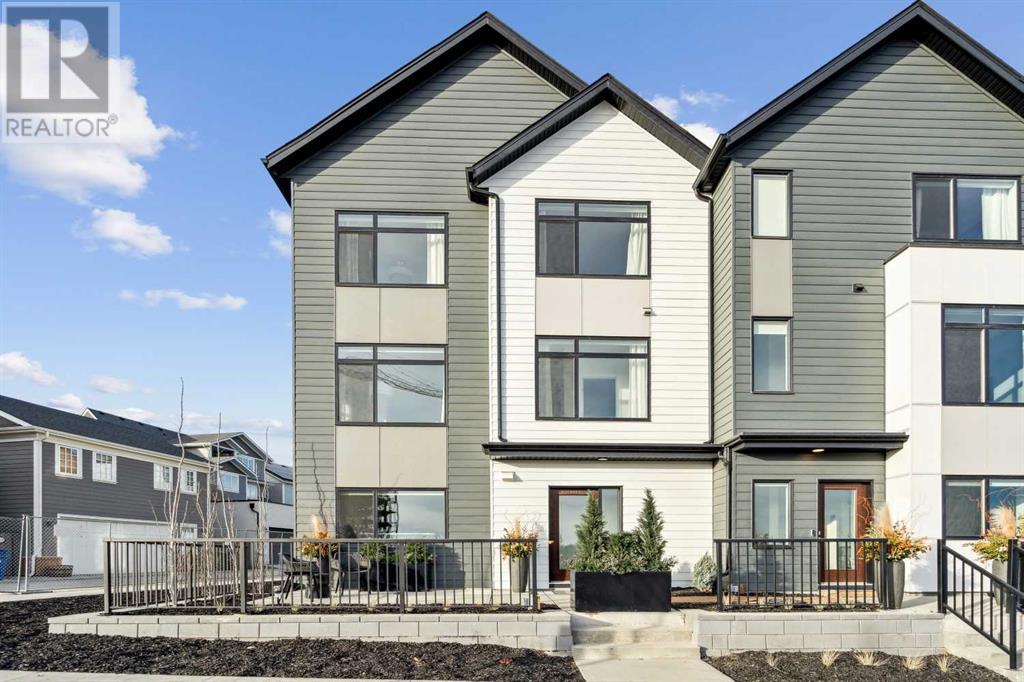 Single Family House for Sale in  Quesnay Wood Drive SW Currie Barracks Calgary 
