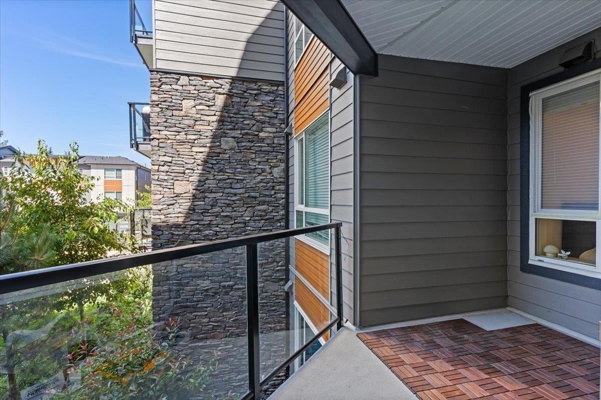 Photo 17 of 204 19935 75 A Avenue, Langley BC
