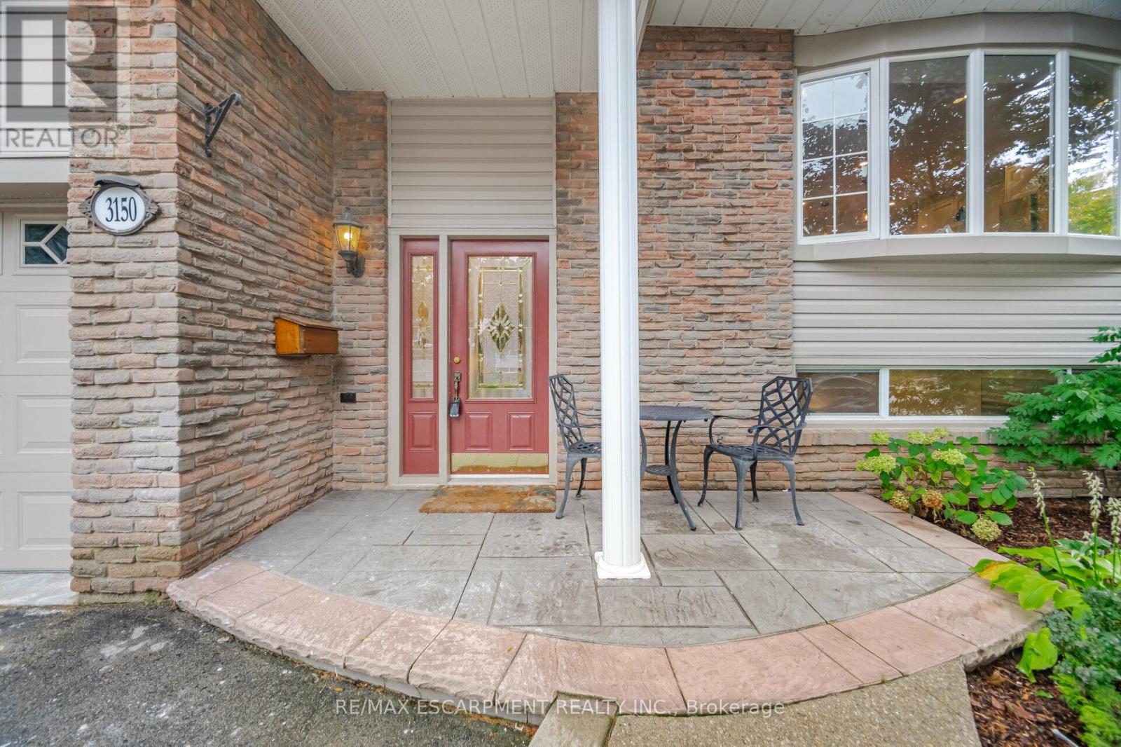 Photo 1 of 3150 Bentworth Drive, Burlington ON