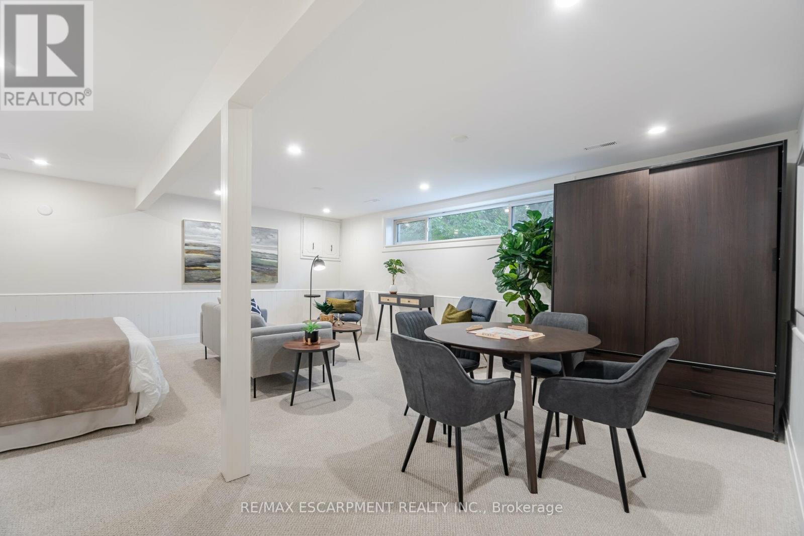 Photo 26 of 3150 Bentworth Drive, Burlington ON