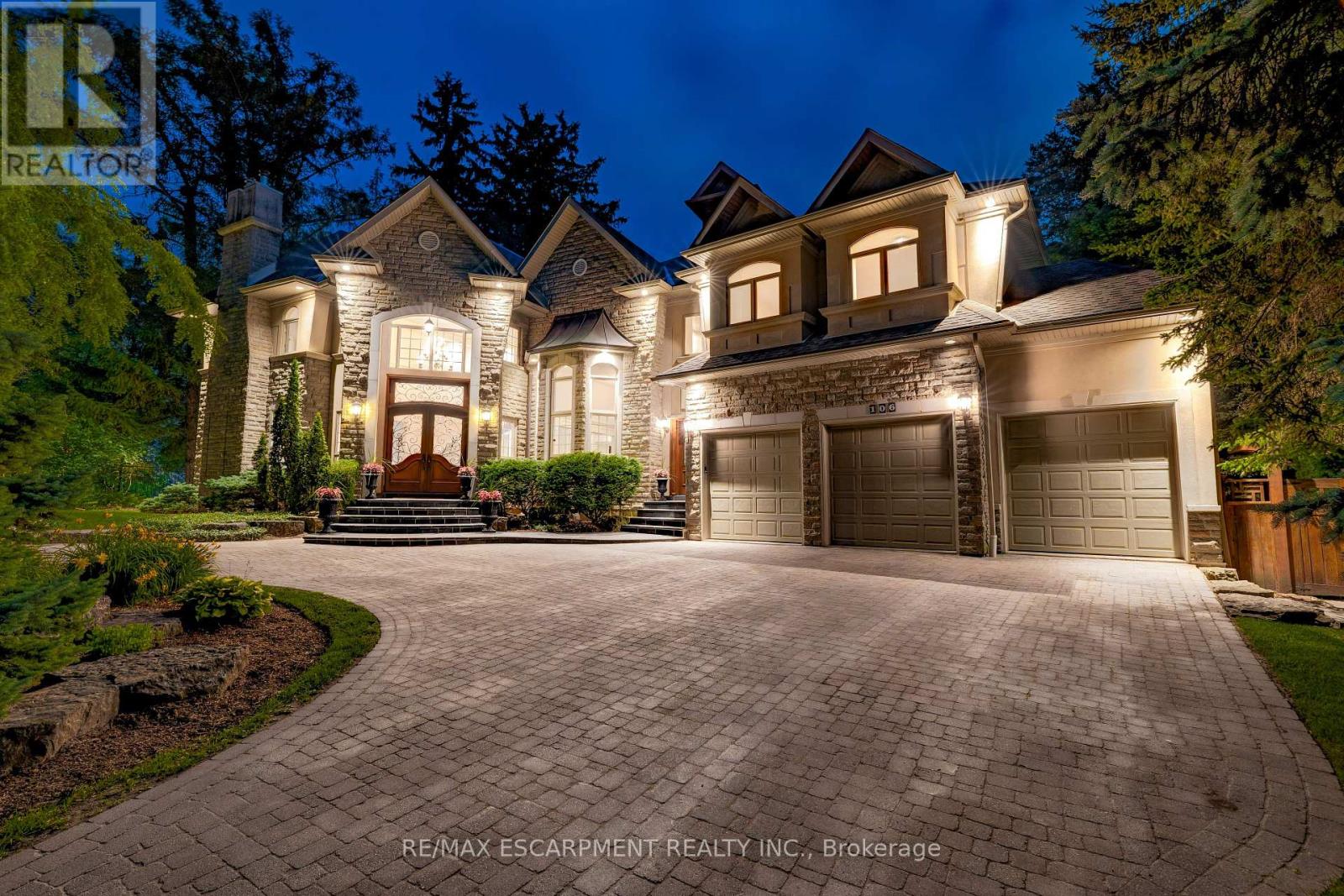 Photo 28 of 106 Appleby Place, Burlington ON