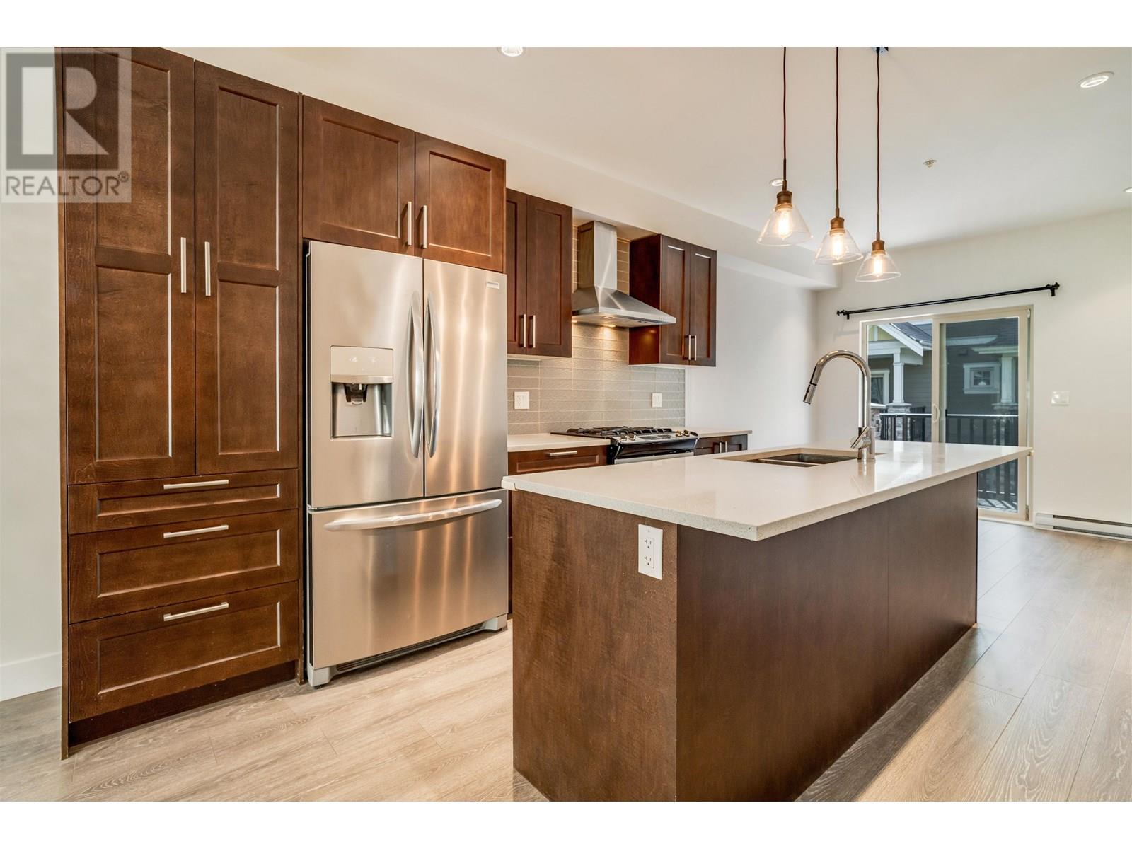 Photo 24 of 54 843 Ewen Avenue, New Westminster BC