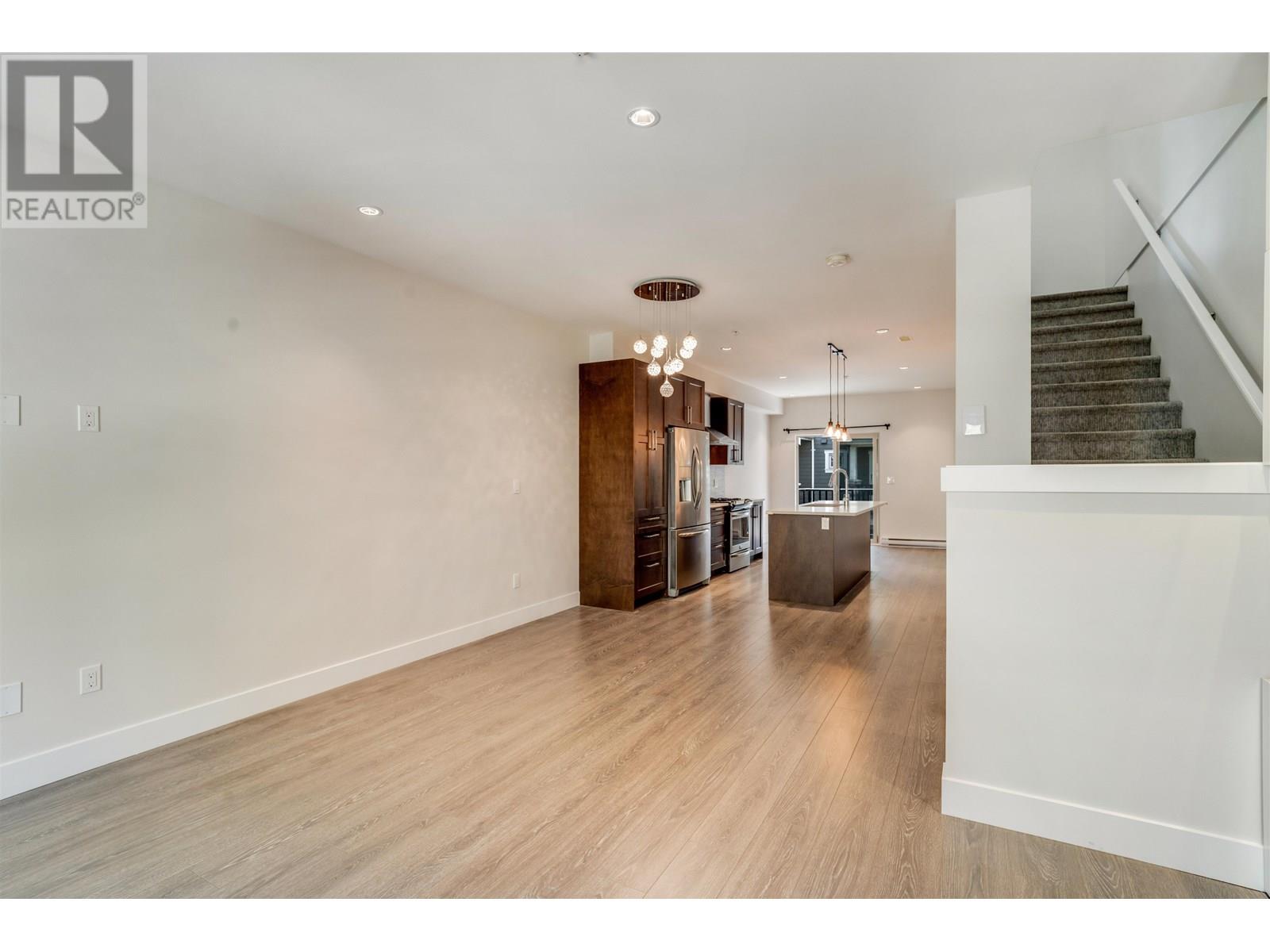 Photo 25 of 54 843 Ewen Avenue, New Westminster BC