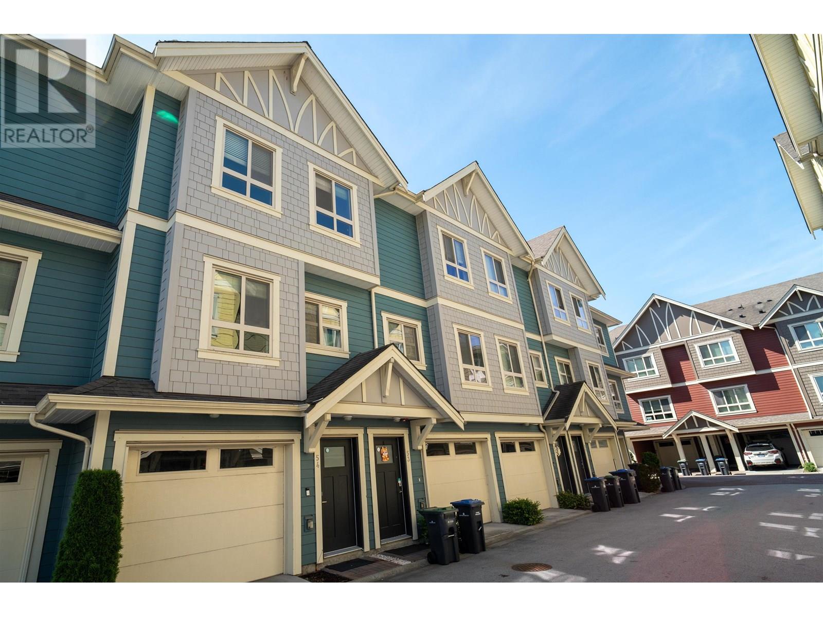Photo 2 of 54 843 Ewen Avenue, New Westminster BC