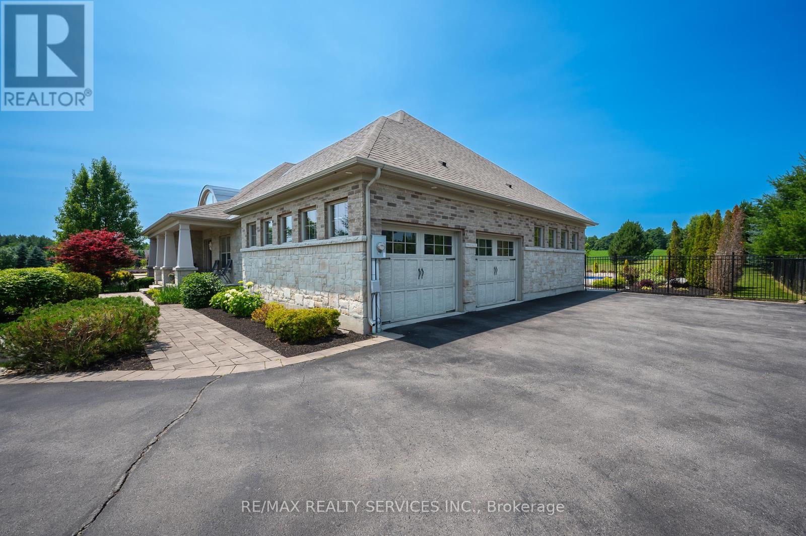 Photo 6 of 23 Old Ruby Lane, Puslinch ON