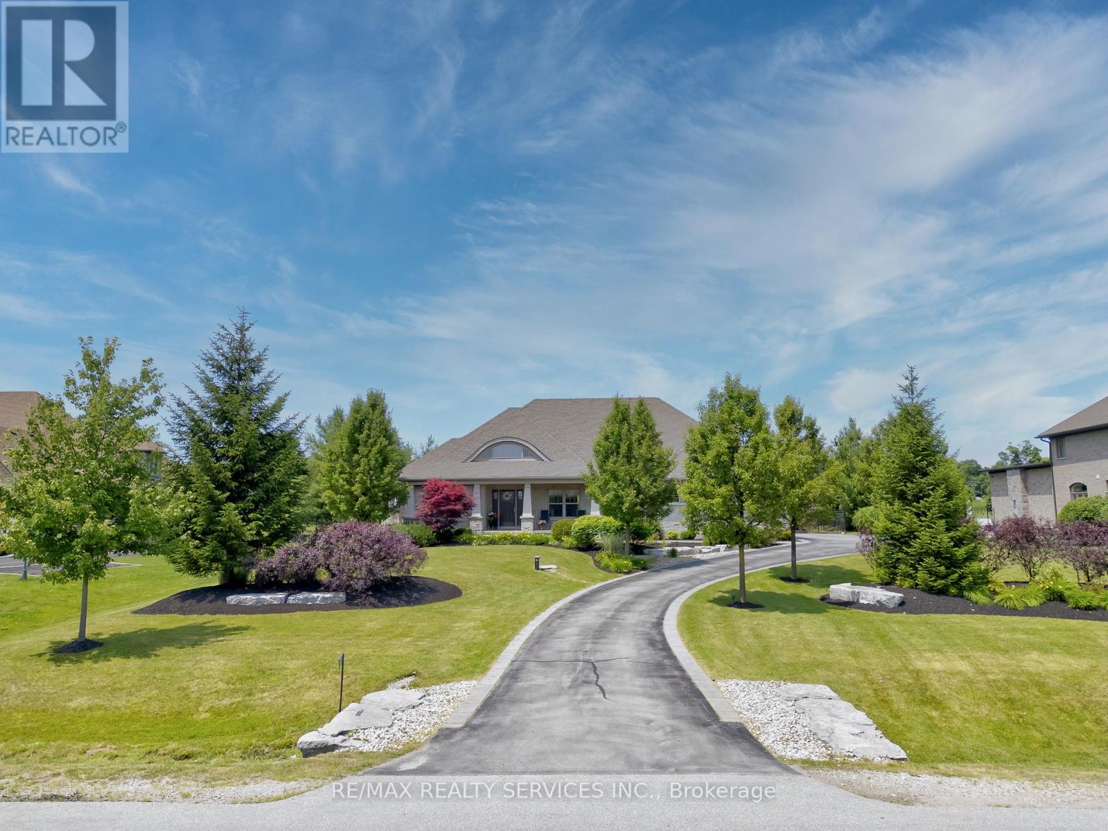 Photo 2 of 23 Old Ruby Lane, Puslinch ON