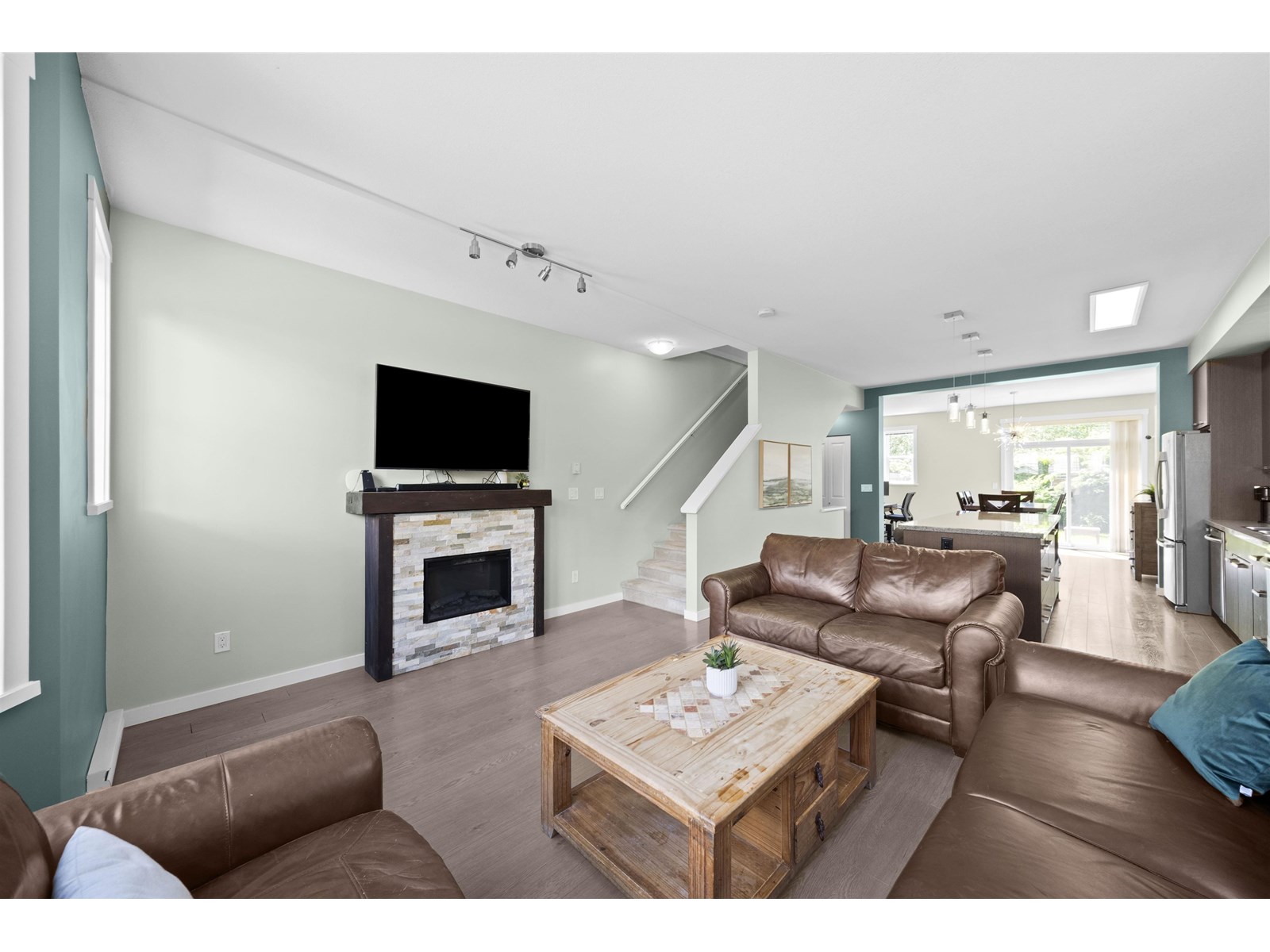 Photo 4 of 83 14838 61 Avenue, Surrey BC