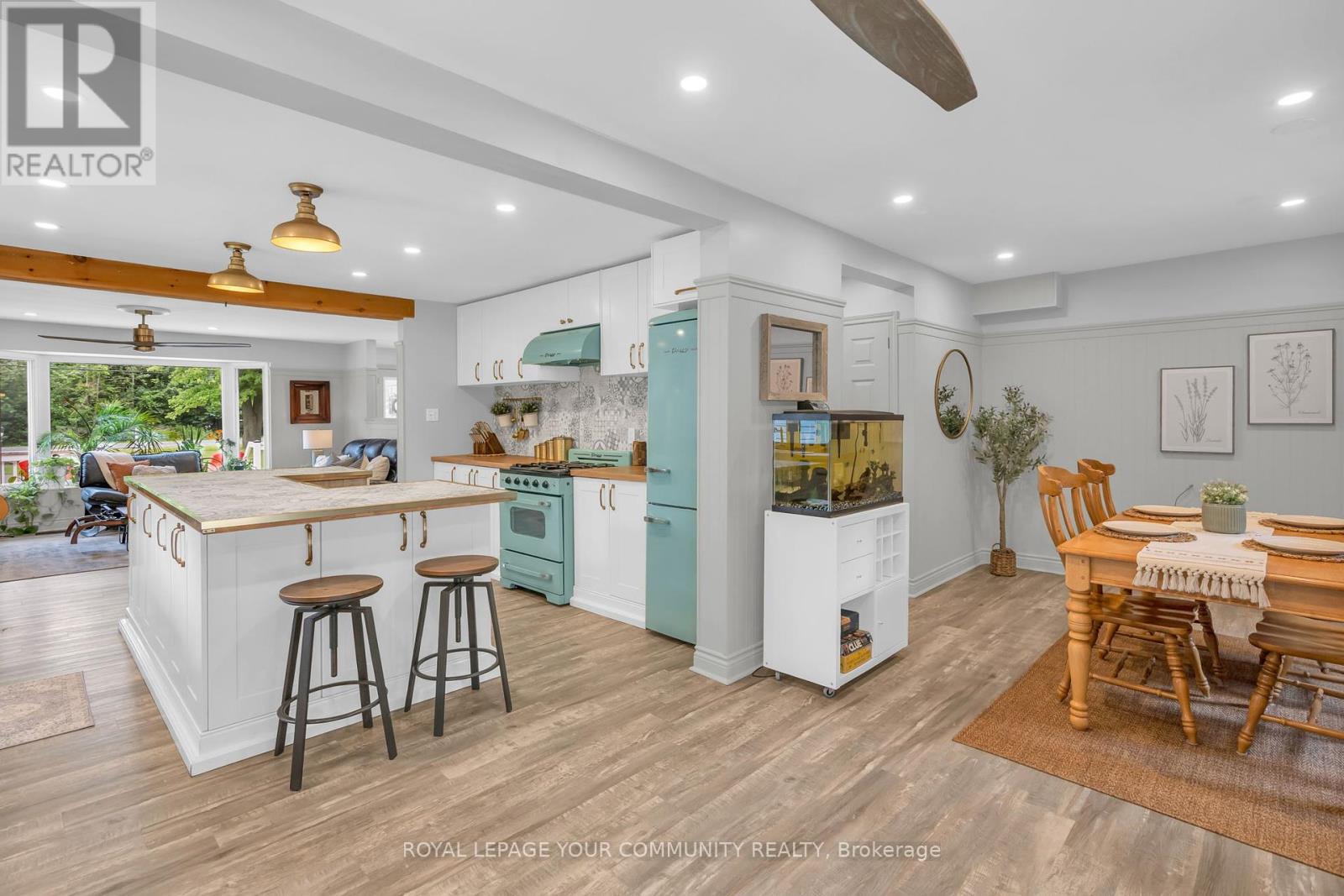 Photo 1 of 26832 Park Road, Georgina ON