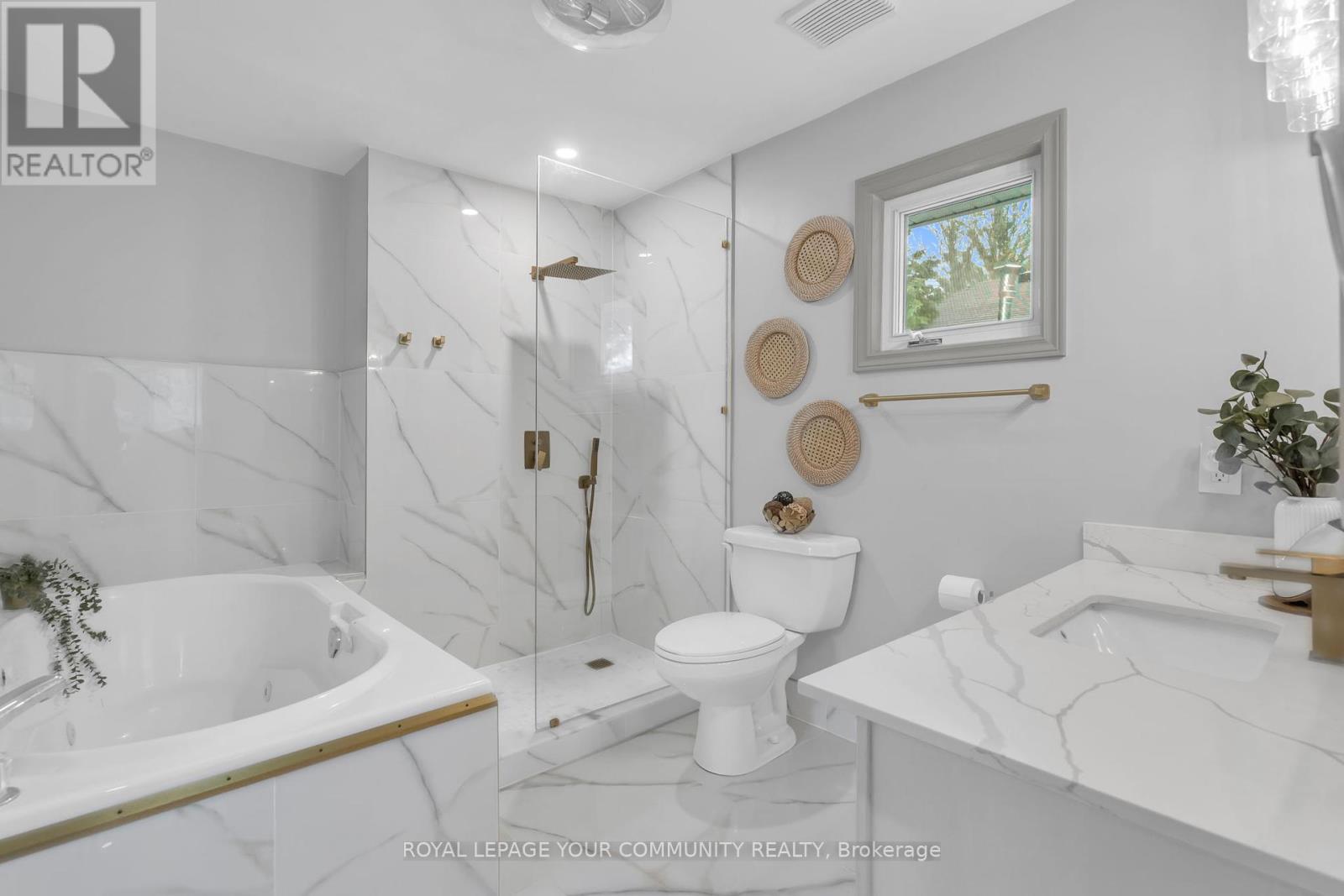 Photo 18 of 26832 Park Road, Georgina ON