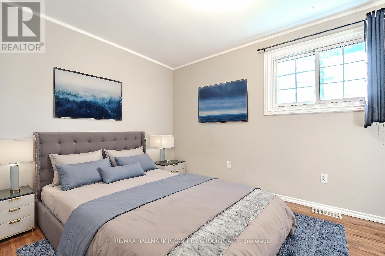 Photo 17 of 211 Phillips Street, Barrie ON
