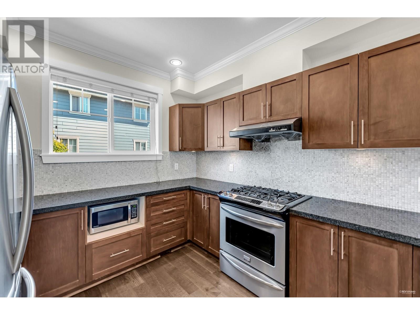 Photo 11 of 8 9580 Alberta Road, Richmond BC