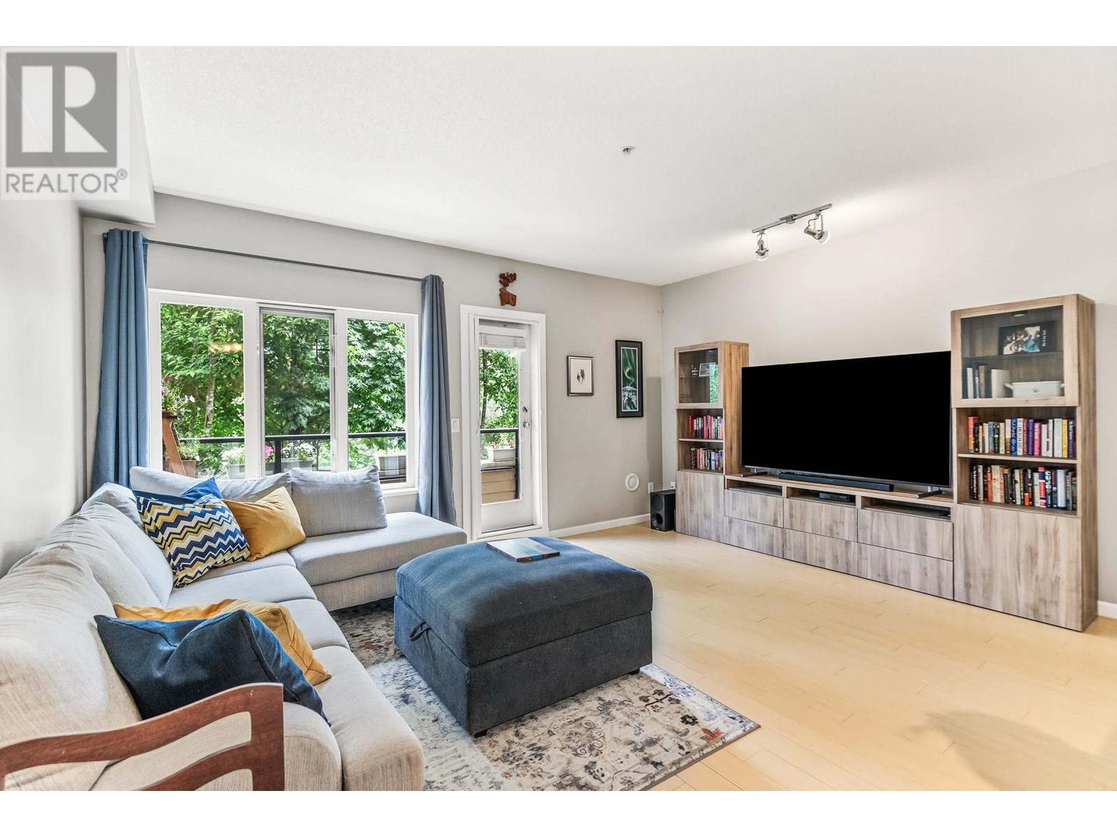 Photo 7 of 109 160 Shoreline Circle, Port Moody BC